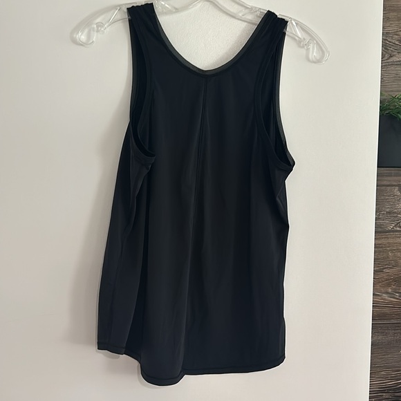 Lululemon black loose fitting v-neck tank top. Reversible with slit - Picture 3 of 6